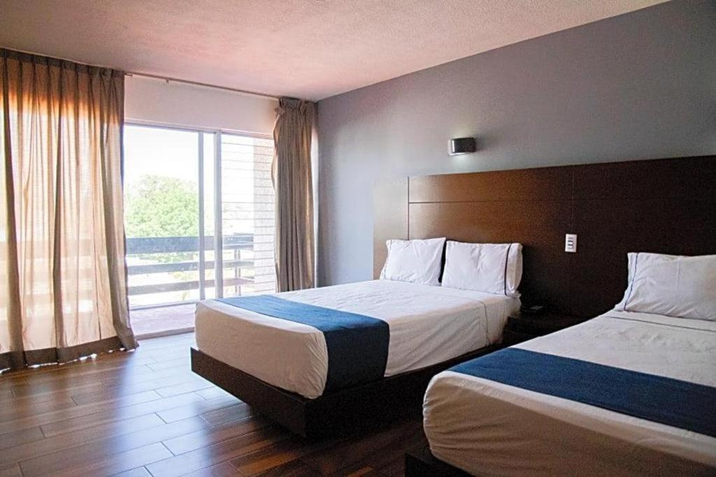 Hotel Portonovo Plaza Expo Zapopan Extérieur photo