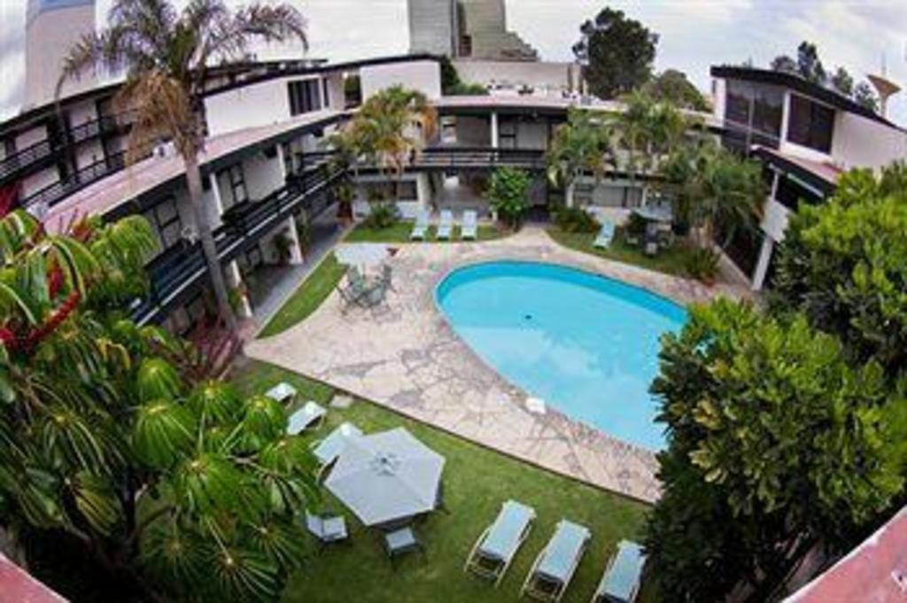 Hotel Portonovo Plaza Expo Zapopan Extérieur photo