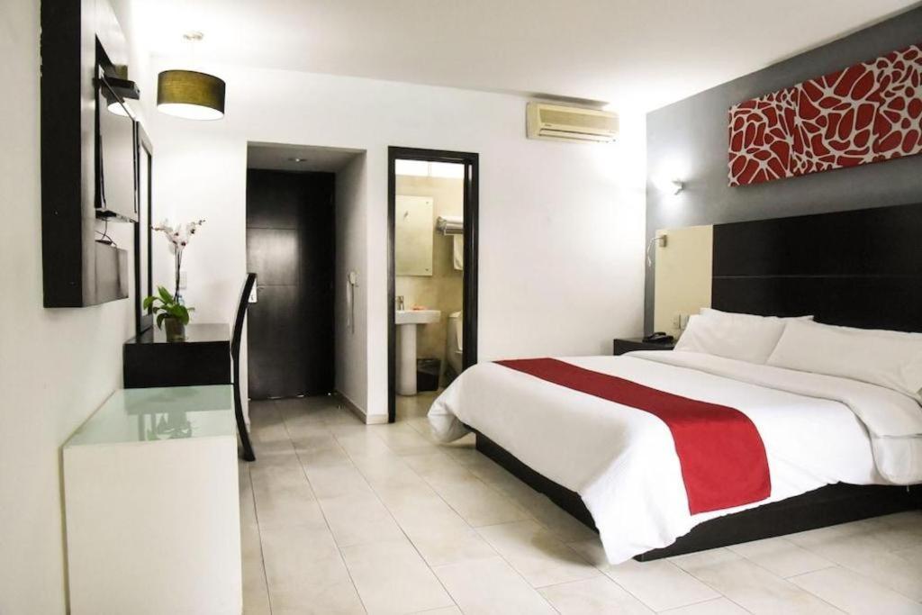 Hotel Portonovo Plaza Expo Zapopan Extérieur photo