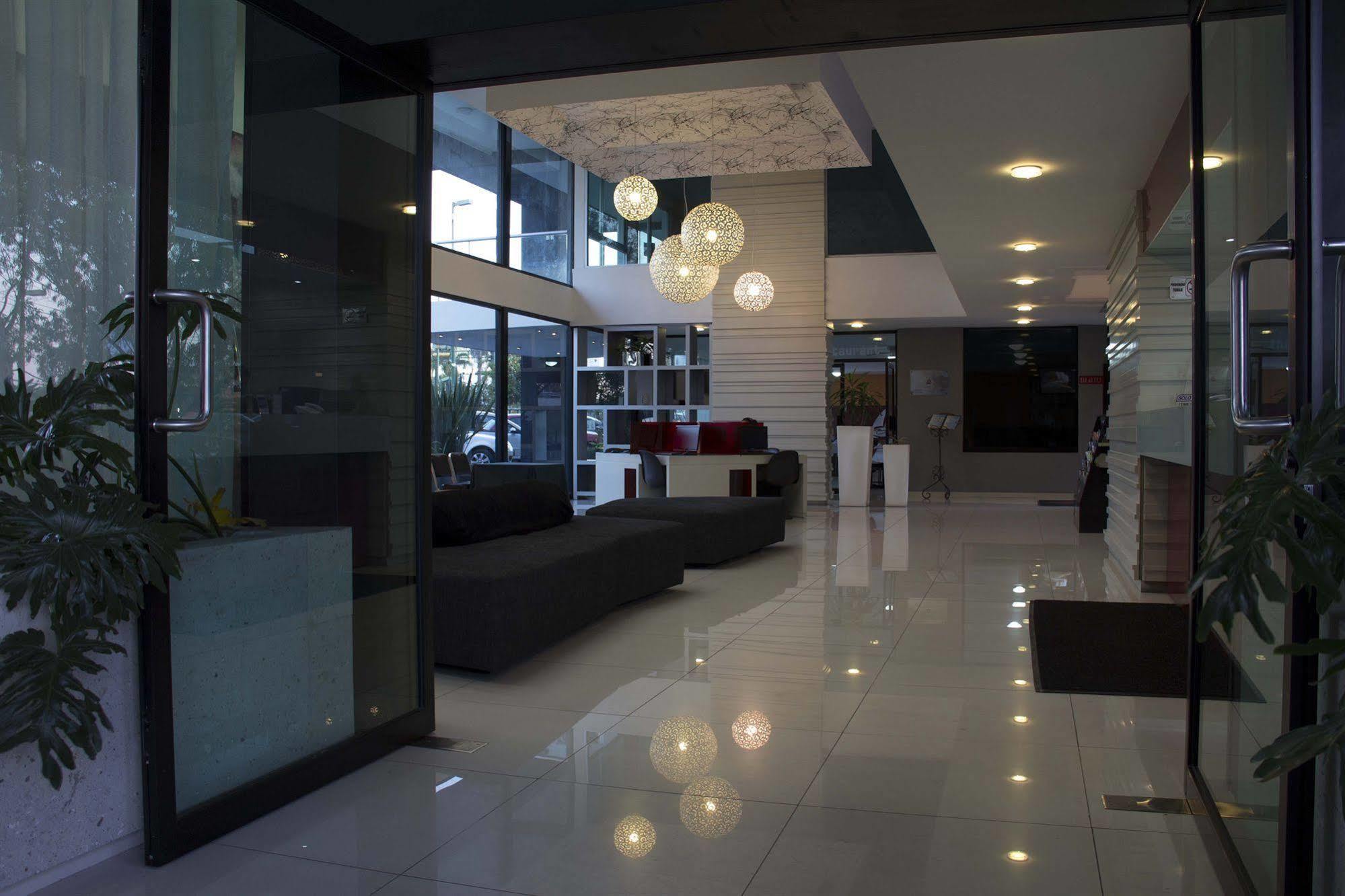 Hotel Portonovo Plaza Expo Zapopan Extérieur photo